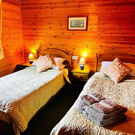 Wigeon Secluded Rustic יורק