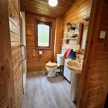 Wigeon Secluded Rustic יורק