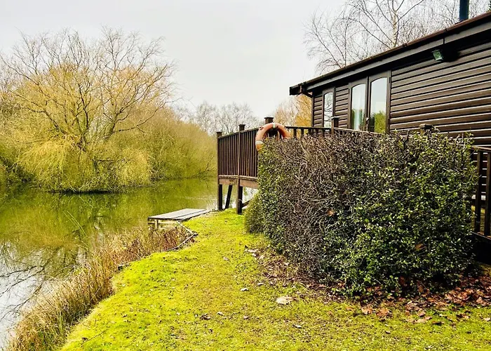 Wigeon Secluded Rustic *