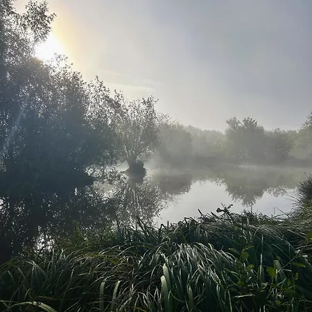 Wigeon Secluded Rustic Chalet *